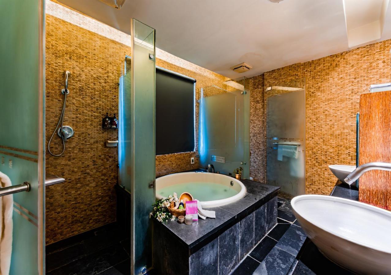 Liti Motel Тайчжун Экстерьер фото