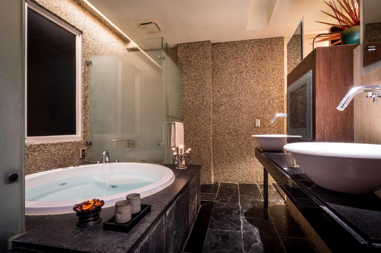 Liti Motel Тайчжун Экстерьер фото
