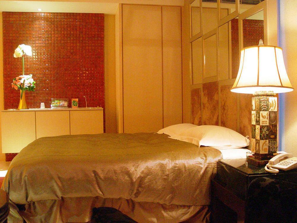 Liti Motel Тайчжун Экстерьер фото