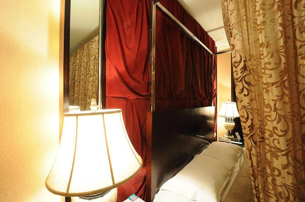 Liti Motel Тайчжун Экстерьер фото