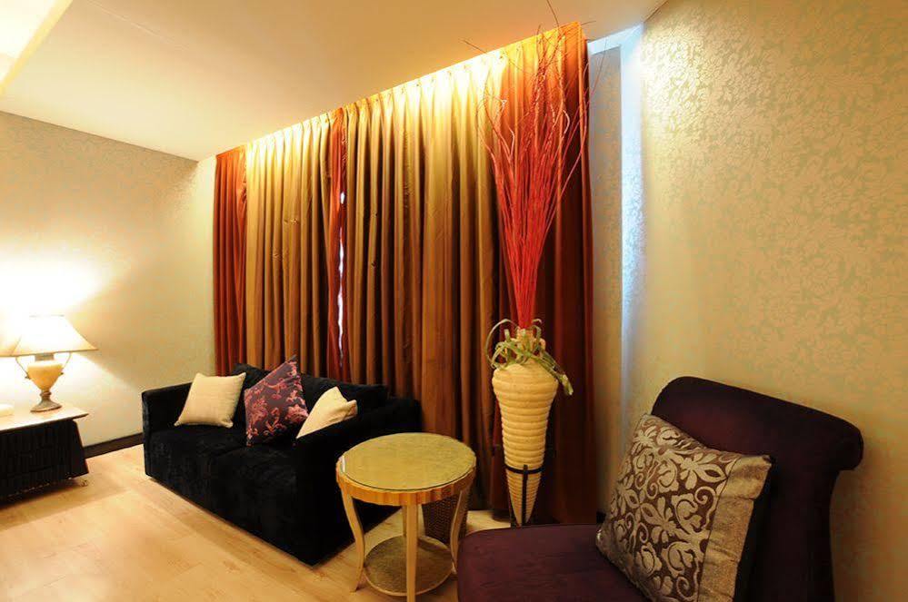 Liti Motel Тайчжун Экстерьер фото