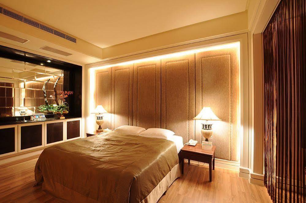 Liti Motel Тайчжун Экстерьер фото
